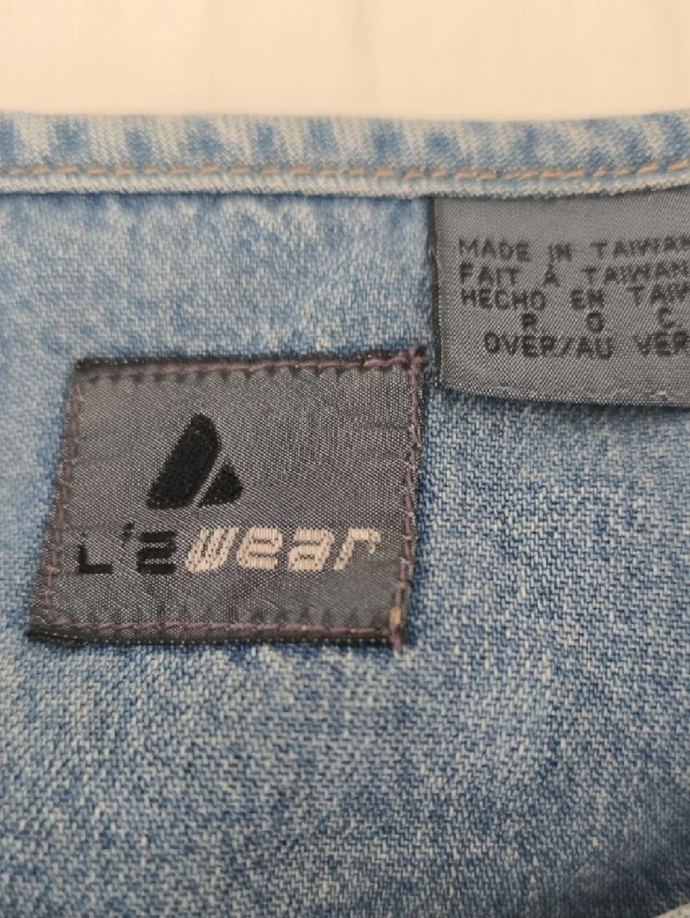Vintage Light Wash Denim Crop Button-Front Vest - Picture 3 of 3